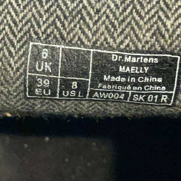 Dr Martens Maelly black leather with padded collar Maelly sneaker boots lace-up - Picture 11 of 12